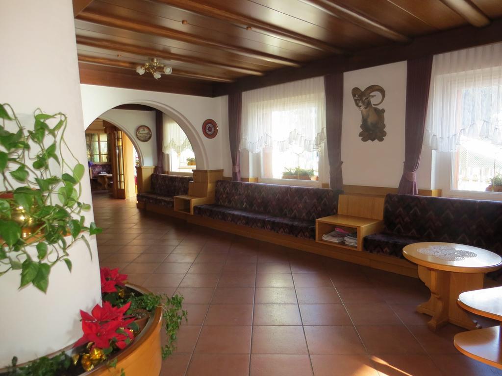 Hotel Cima Dodici ヴィーゴ・ディ・ファッサ エクステリア 写真