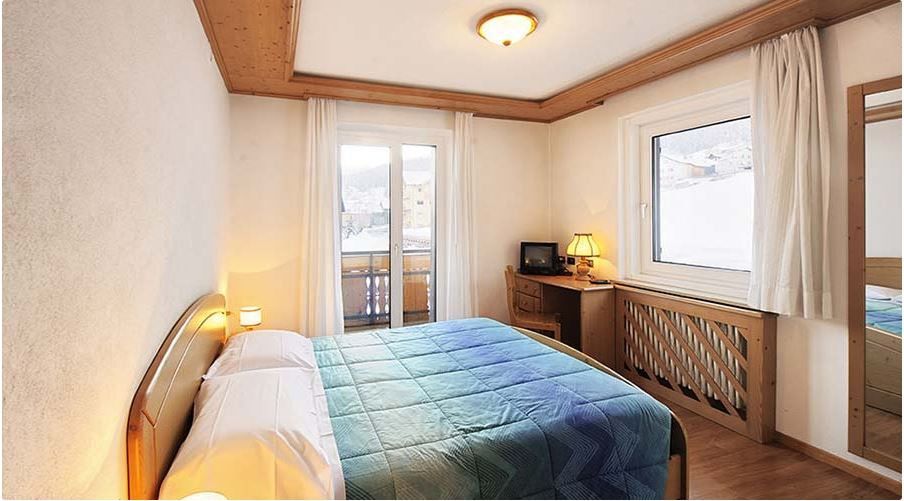 Hotel Cima Dodici ヴィーゴ・ディ・ファッサ エクステリア 写真